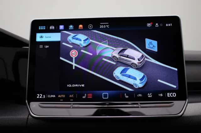 Volkswagen Golf (2025) thumbnail 25