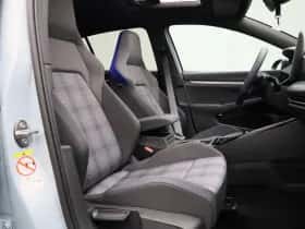 Volkswagen Golf thumbnail 38