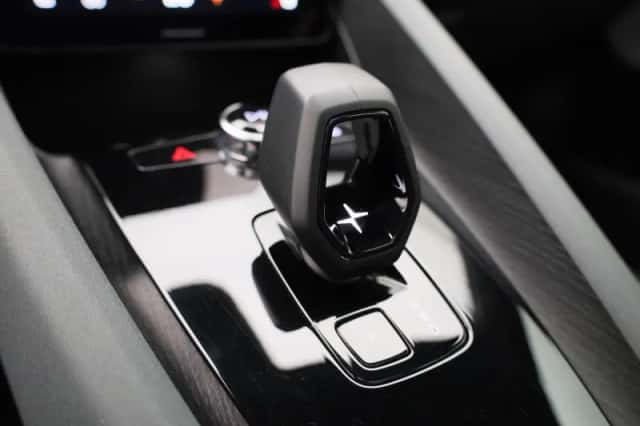 Polestar 2 (2022) thumbnail 28