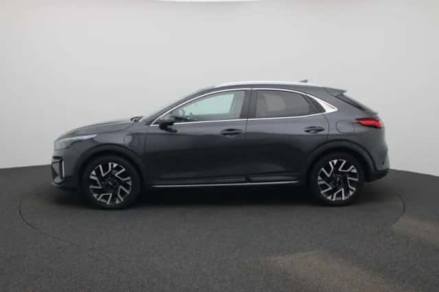 Kia XCeed (2023) thumbnail 4