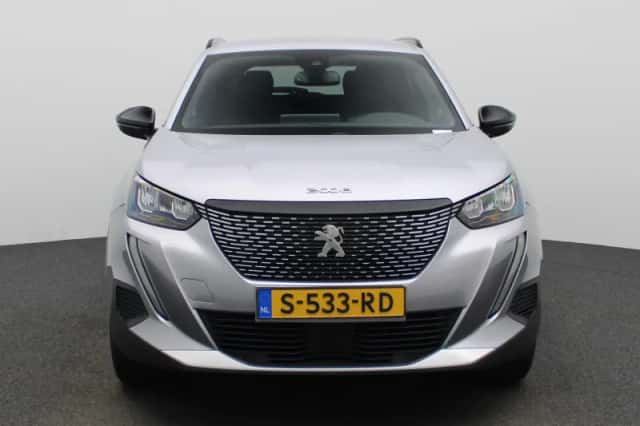 Peugeot 2008 (2023) thumbnail 3