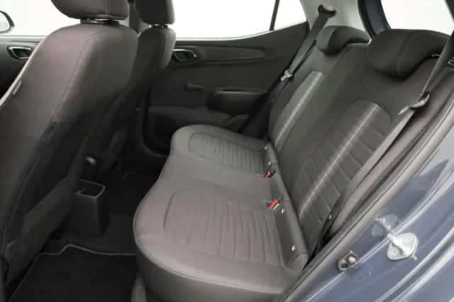 Hyundai i10 (2022) thumbnail 12