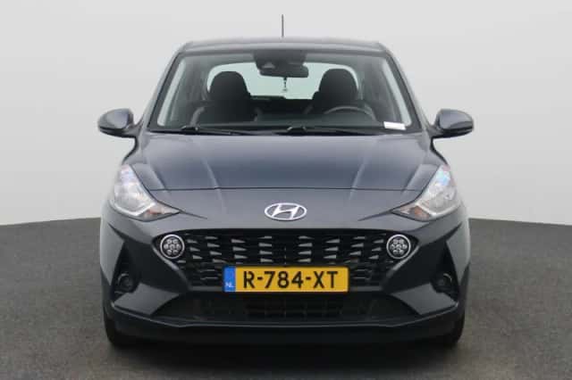 Hyundai i10 (2022) thumbnail 3
