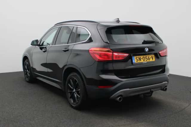 BMW X1 (2018) thumbnail 2