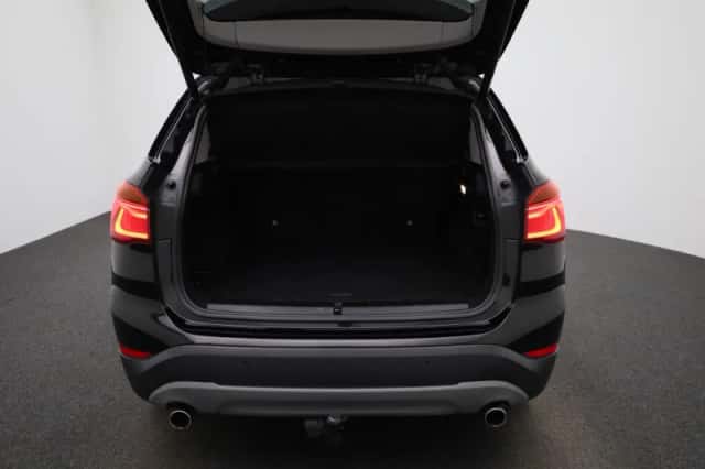 BMW X1 (2018) thumbnail 11