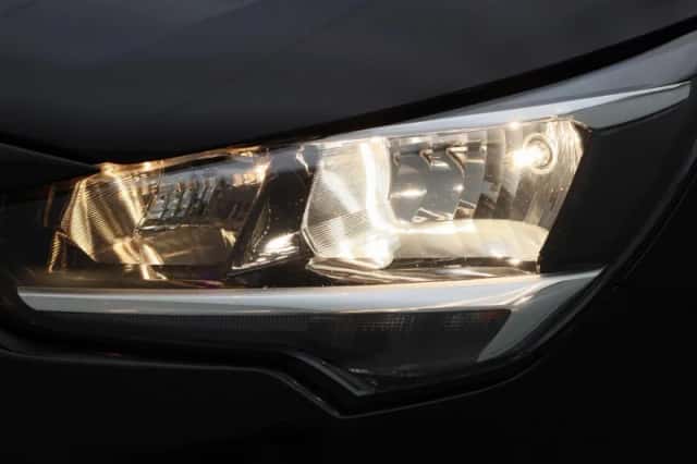 Opel Corsa-e (2023) thumbnail 16