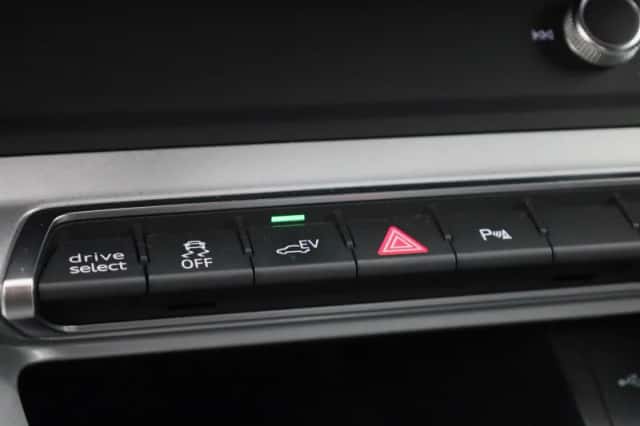 Audi Q3 (2023) thumbnail 20