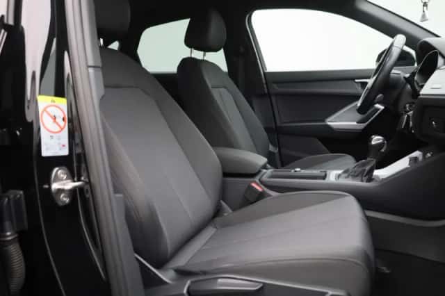 Audi Q3 (2023) thumbnail 37