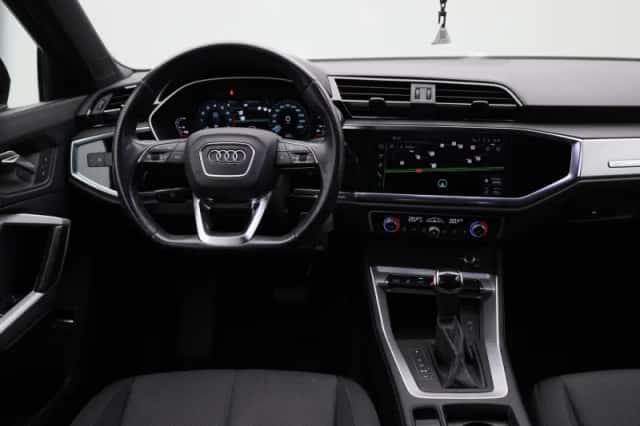 Audi Q3 (2023) thumbnail 7
