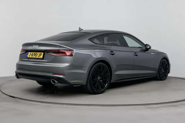 Audi A5 (2020) thumbnail 4