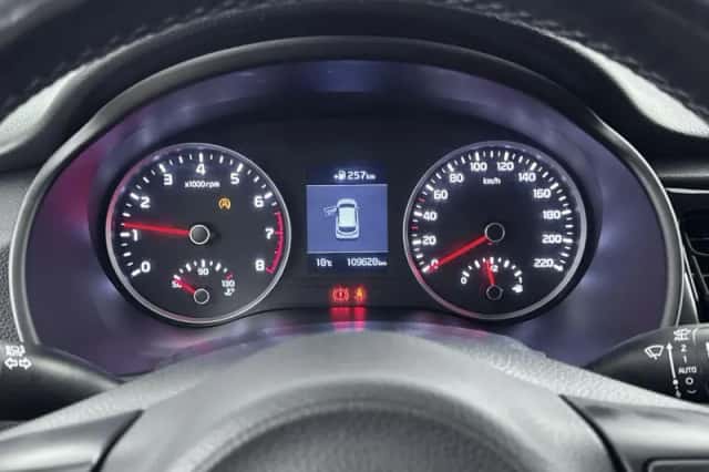 Kia Rio (2018) thumbnail 10