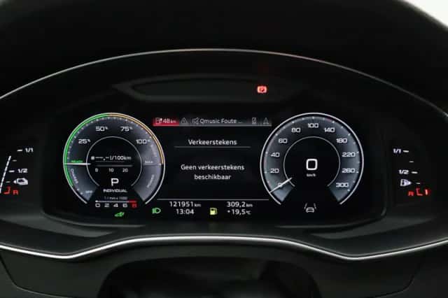 Audi A6 (2022) thumbnail 18