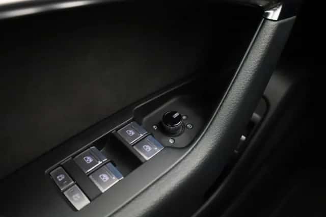 Audi A6 (2022) thumbnail 22