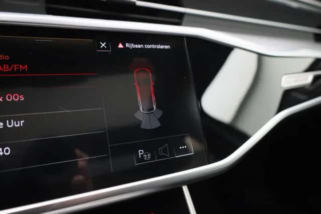 Audi A6 (2022) thumbnail 26