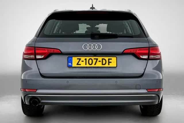 Audi A4 (2018) thumbnail 3