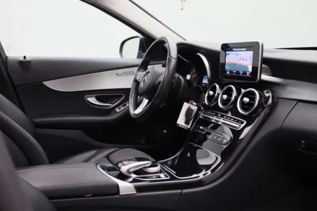 Mercedes-Benz C-Klasse (2017) thumbnail 33