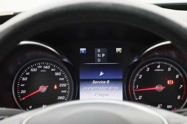 Mercedes-Benz C-Klasse (2017) thumbnail 8