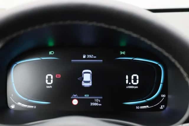 Kia Stonic (2025) thumbnail 8