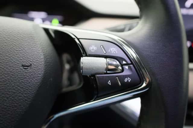 Škoda Enyaq (2021) thumbnail 16