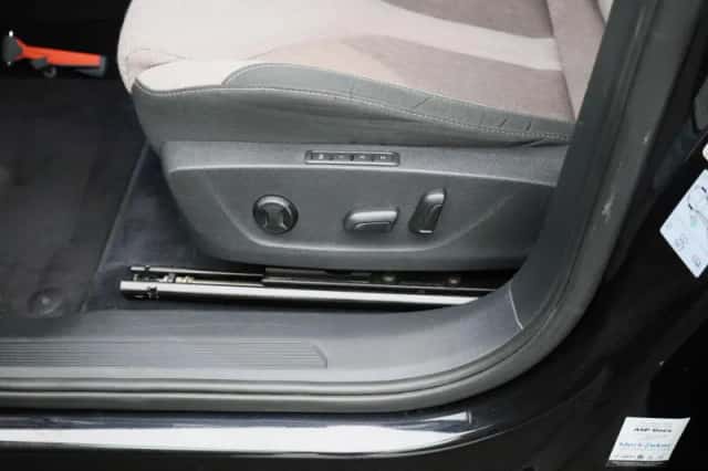 Škoda Enyaq (2021) thumbnail 31