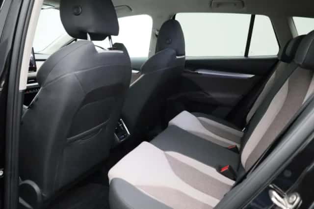 Škoda Enyaq (2021) thumbnail 10