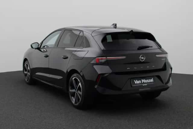 Opel Astra (2022) thumbnail 2