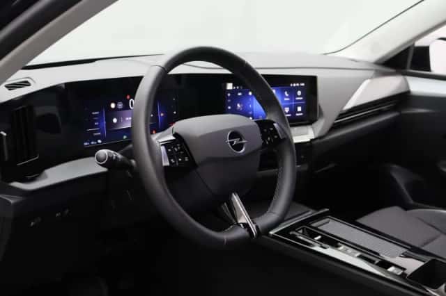 Opel Astra (2022) thumbnail 30