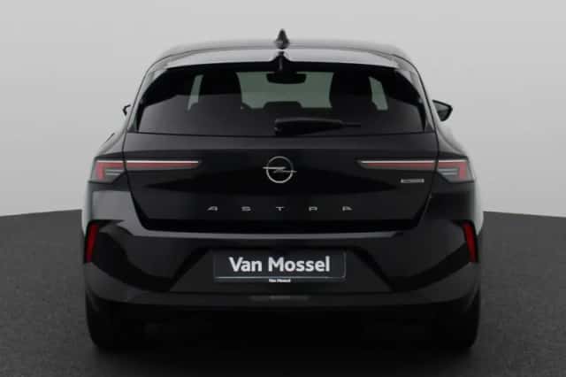Opel Astra (2022) thumbnail 5