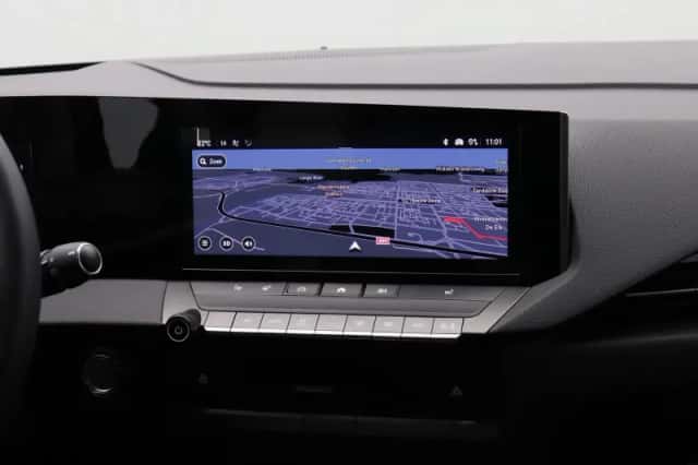Opel Astra (2022) thumbnail 9