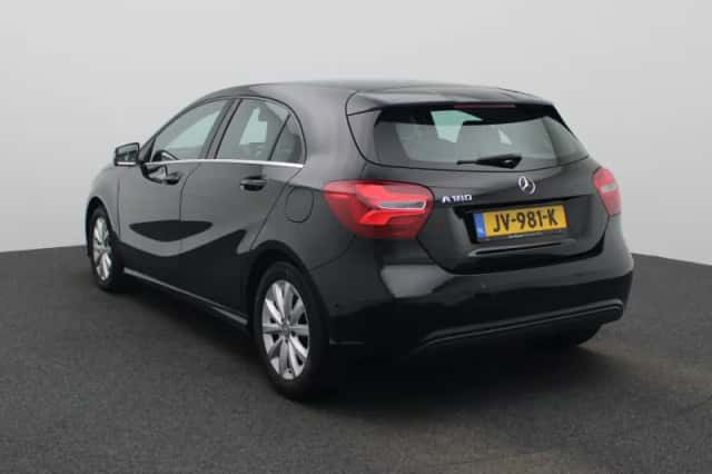 Mercedes-Benz A-Klasse (2016) thumbnail 2