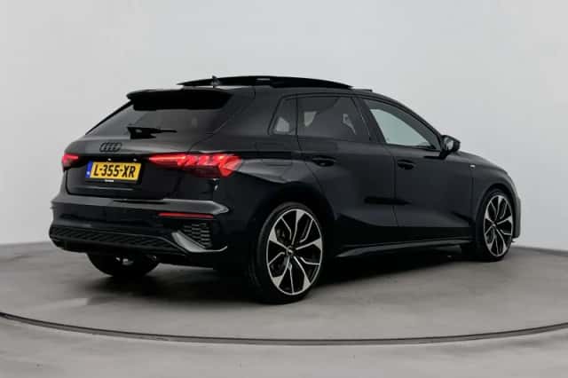 Audi A3 (2021) thumbnail 4
