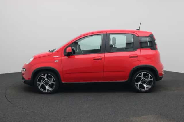 Fiat Panda (2022) thumbnail 4