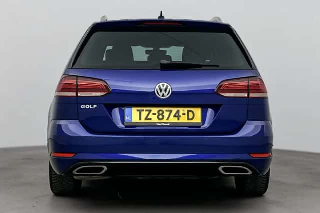 Volkswagen Golf (2018) thumbnail 3