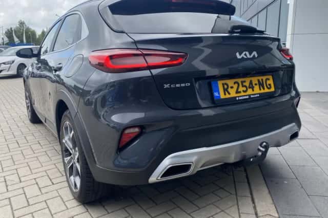 Kia XCeed (2022) thumbnail 3