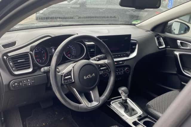 Kia XCeed (2022) thumbnail 4