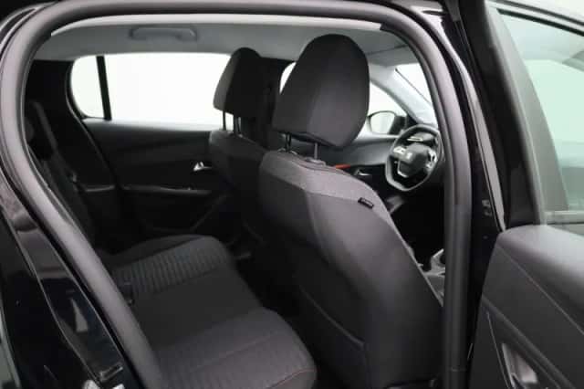 Peugeot 208 (2022) thumbnail 29