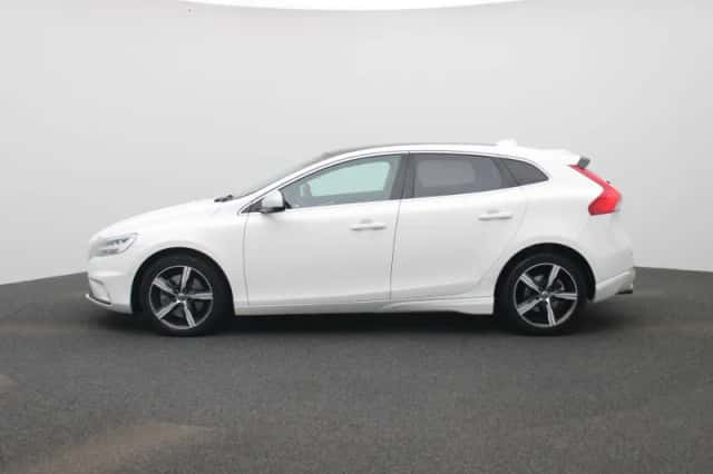 Volvo V40 (2019) thumbnail 4