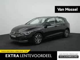 Volkswagen Golf (2023) thumbnail 1