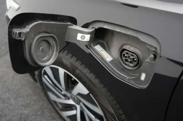 Volkswagen Golf (2023) thumbnail 9