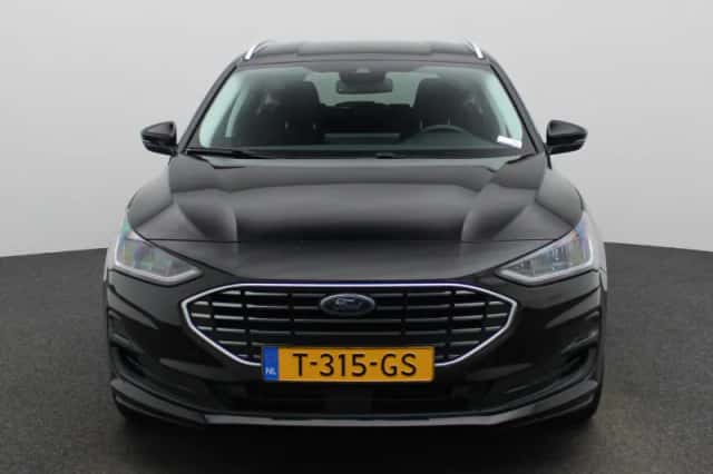 Ford Focus (2023) thumbnail 3
