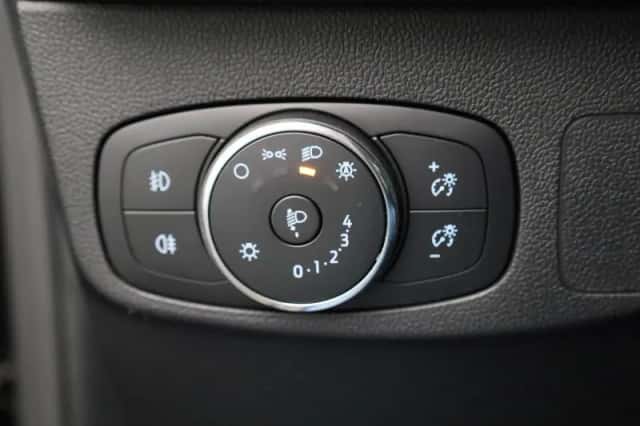 Ford Focus (2023) thumbnail 25