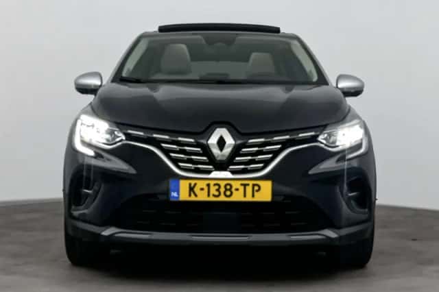 Renault Captur (2021) thumbnail 5