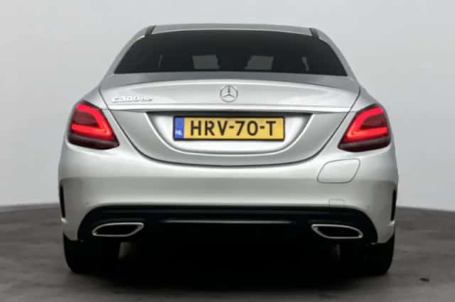Mercedes-Benz C-Klasse (2020) thumbnail 3
