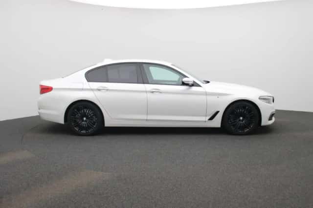 BMW 5-Serie (2018) thumbnail 6