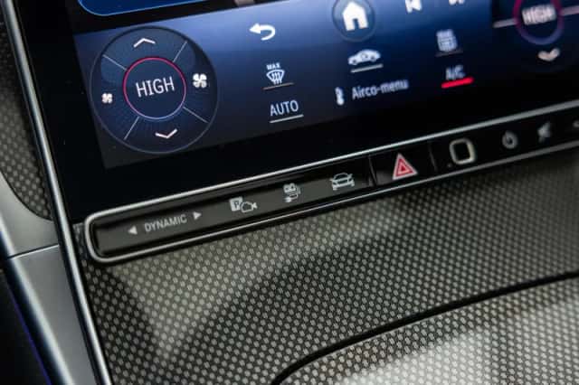 Mercedes-Benz C-Klasse (2022) thumbnail 42