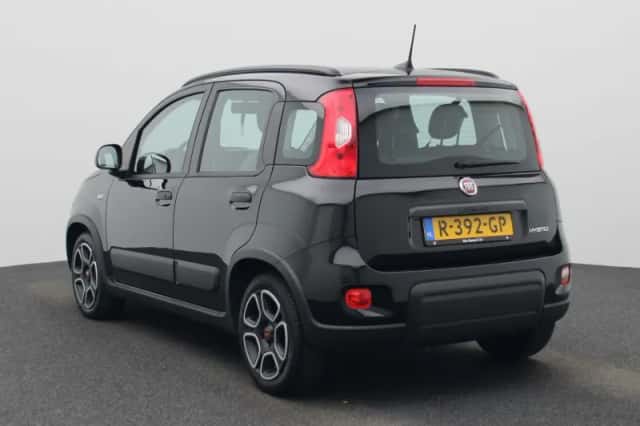 Fiat Panda (2022) thumbnail 3
