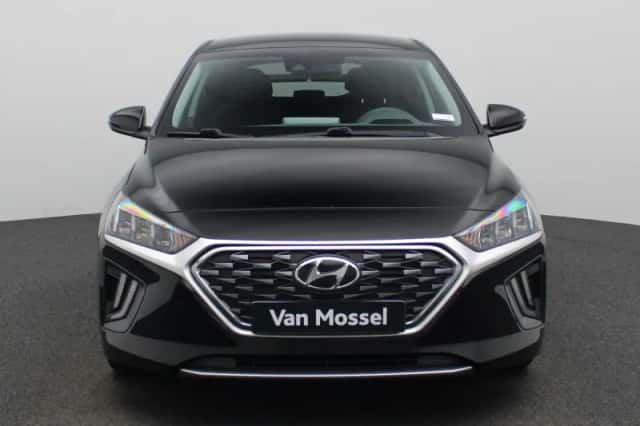 Hyundai Ioniq (2021) thumbnail 3
