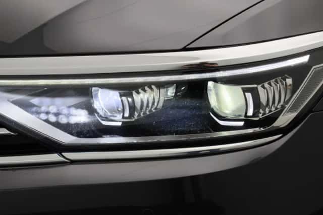 Volkswagen Passat (2021) thumbnail 15