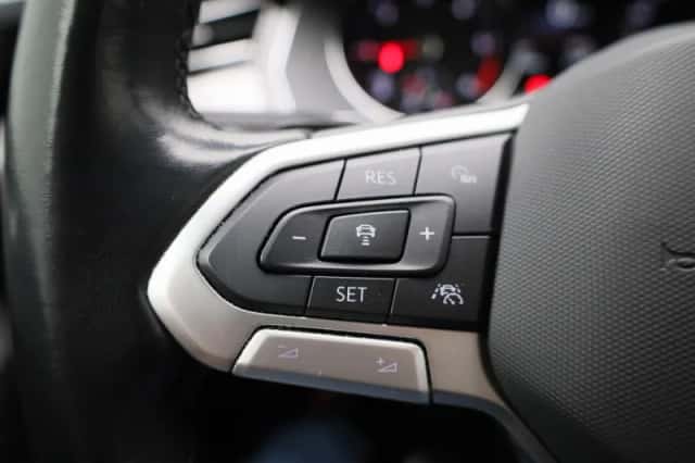 Volkswagen Passat (2021) thumbnail 19