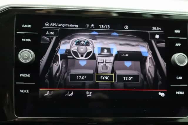 Volkswagen Passat (2021) thumbnail 27